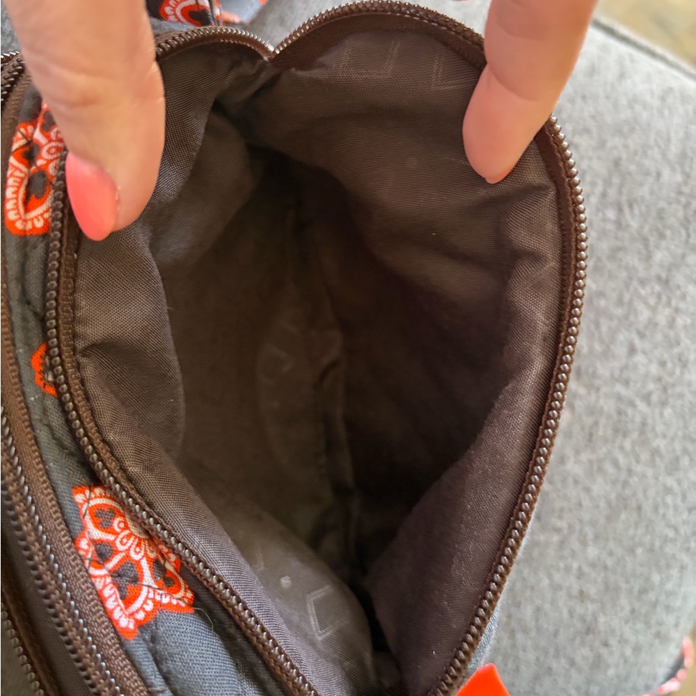 Vera Bradley Cleveland Browns Crossbody Purse - Picture 5 of 8